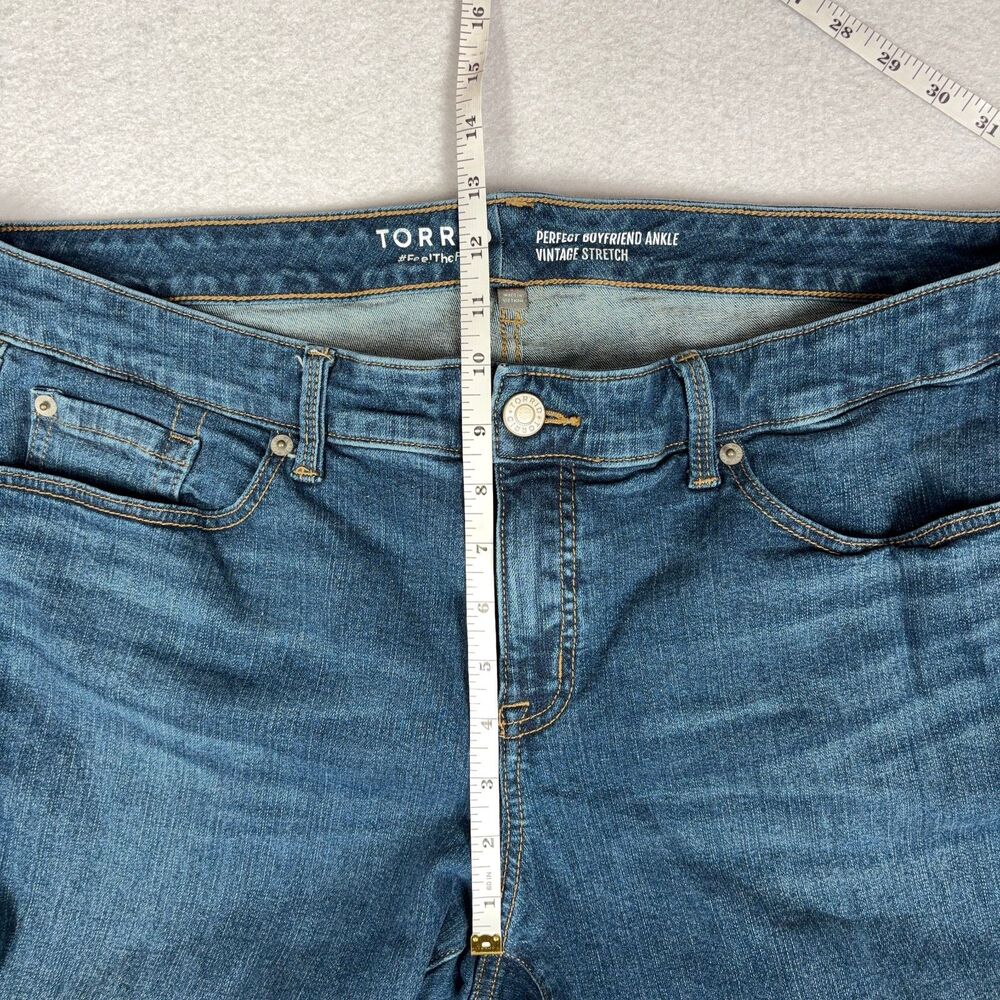 TORRID Perfect Boyfriend Ankle Jeans Women's 18S Blue Mid Rise Vintage Stretch - Picture 6 of 11